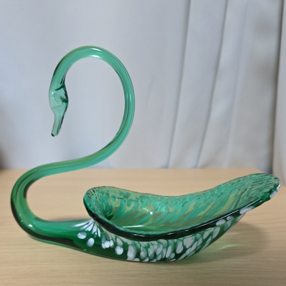 VTG Hand Blown Glass Swan Bowl Dish Green & White Colored Swirls